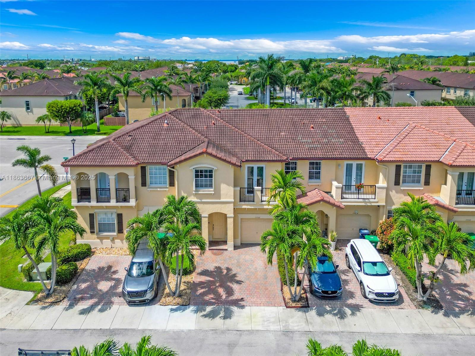 COURTS AT TUSCANY - Residential