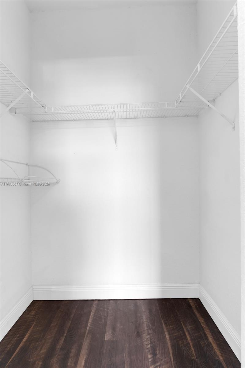 COURTS AT TUSCANY - Residential