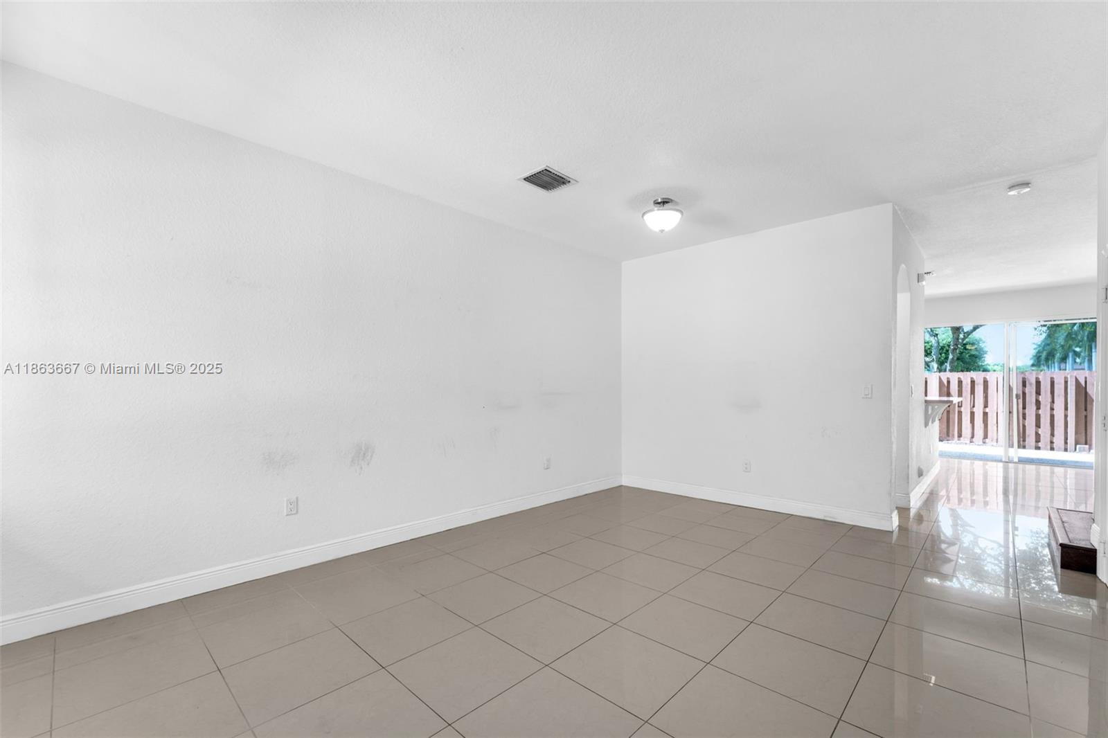 COURTS AT TUSCANY - Residential