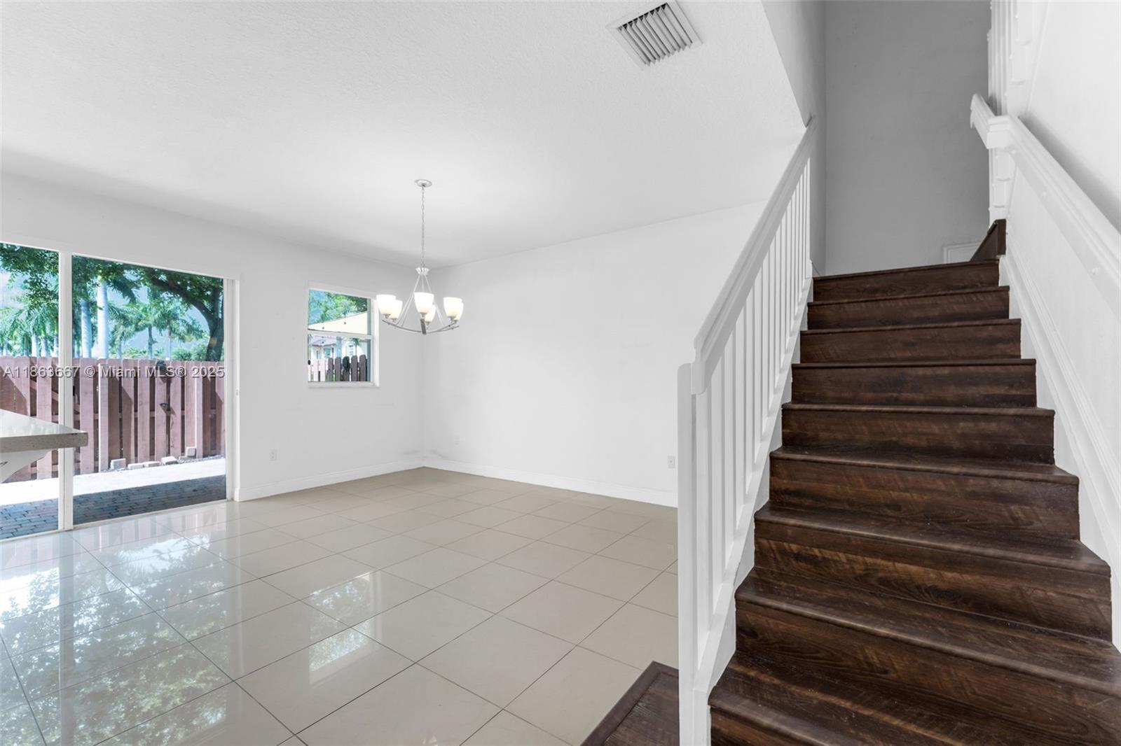 COURTS AT TUSCANY - Residential