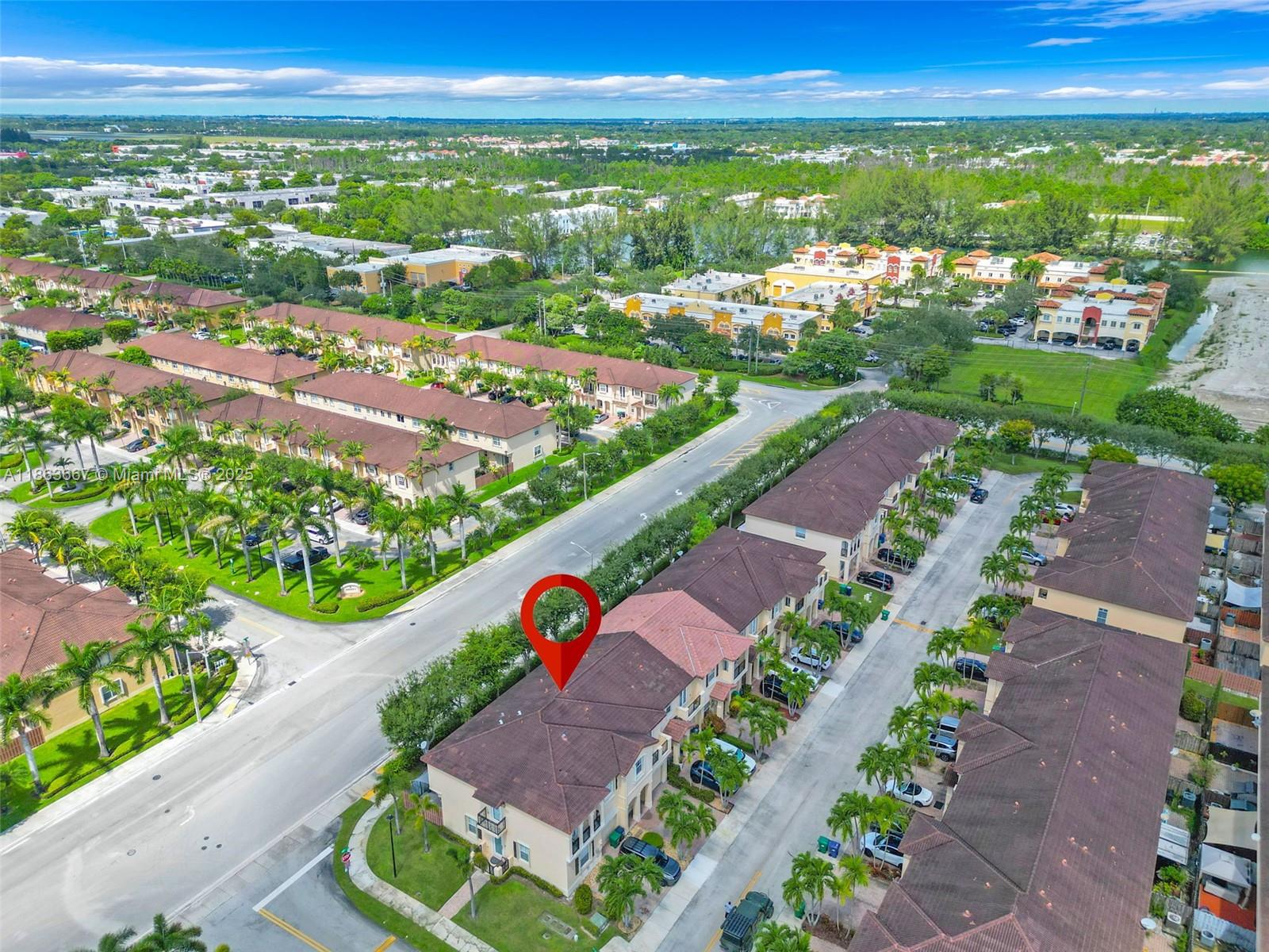 COURTS AT TUSCANY - Residential