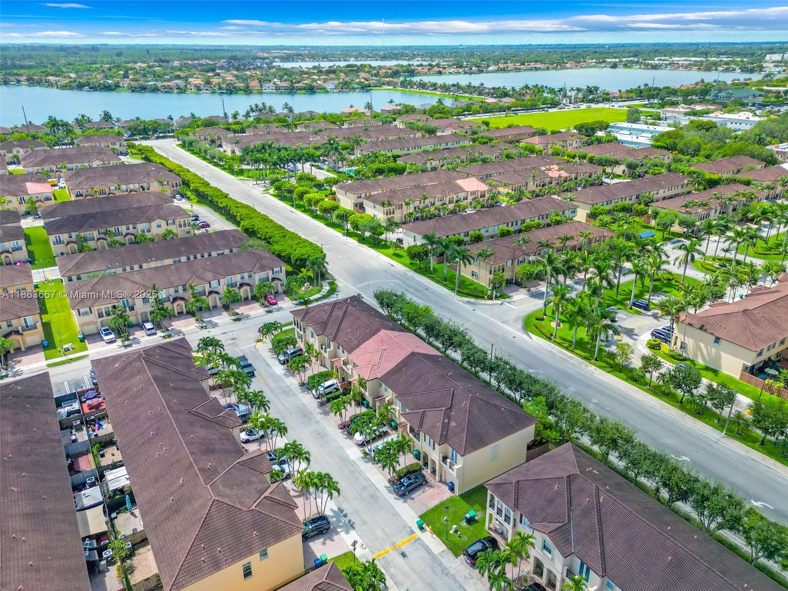 COURTS AT TUSCANY - Residential