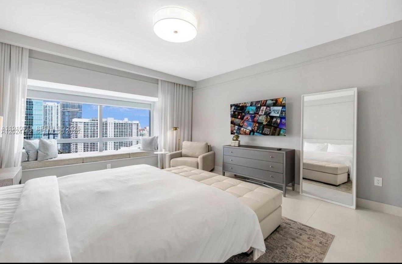 MILLENNIUM TOWER CONDOMIN - Residential