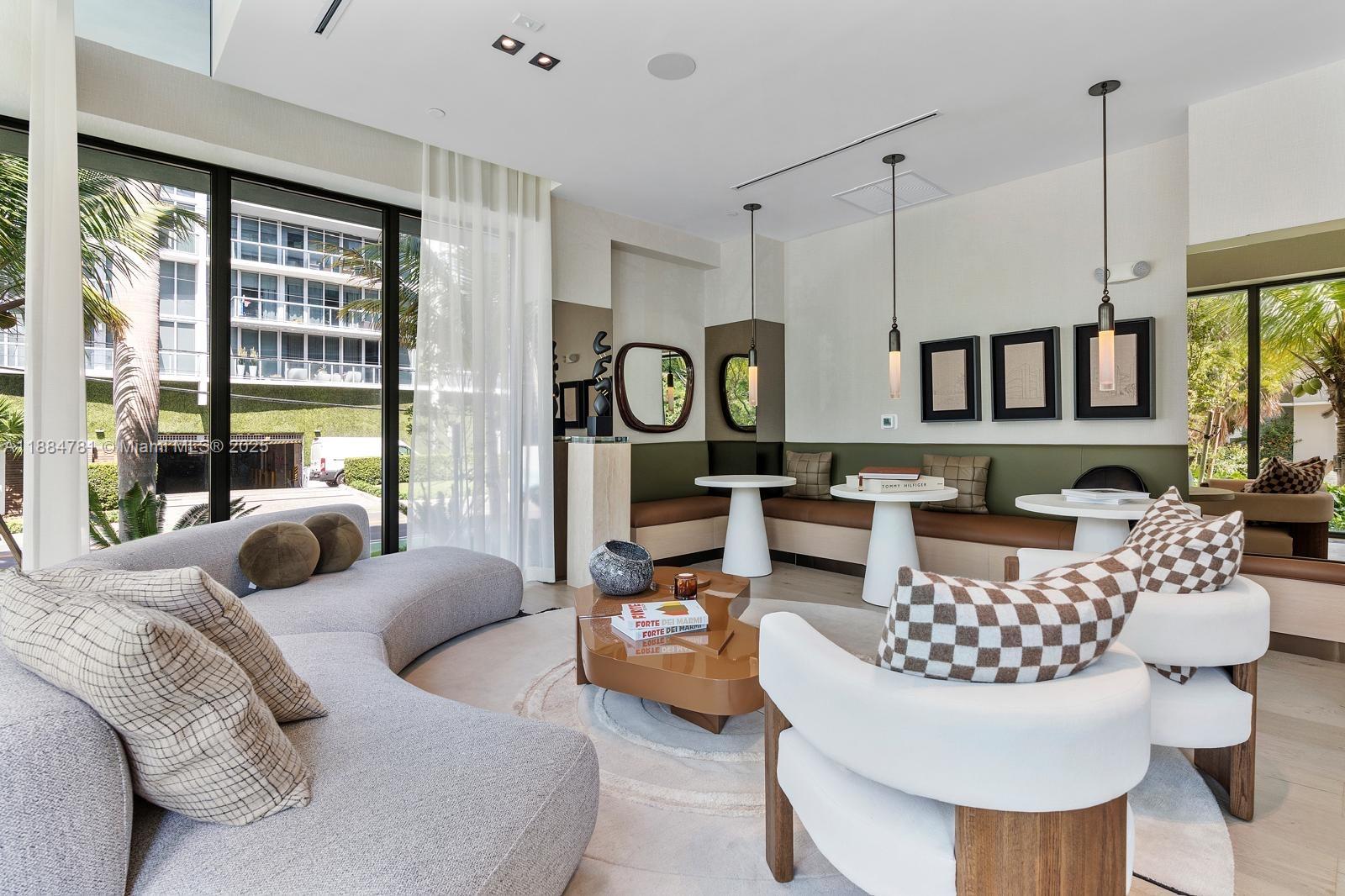 ALANA BAY HARBOR ISLAND - Residential Lease