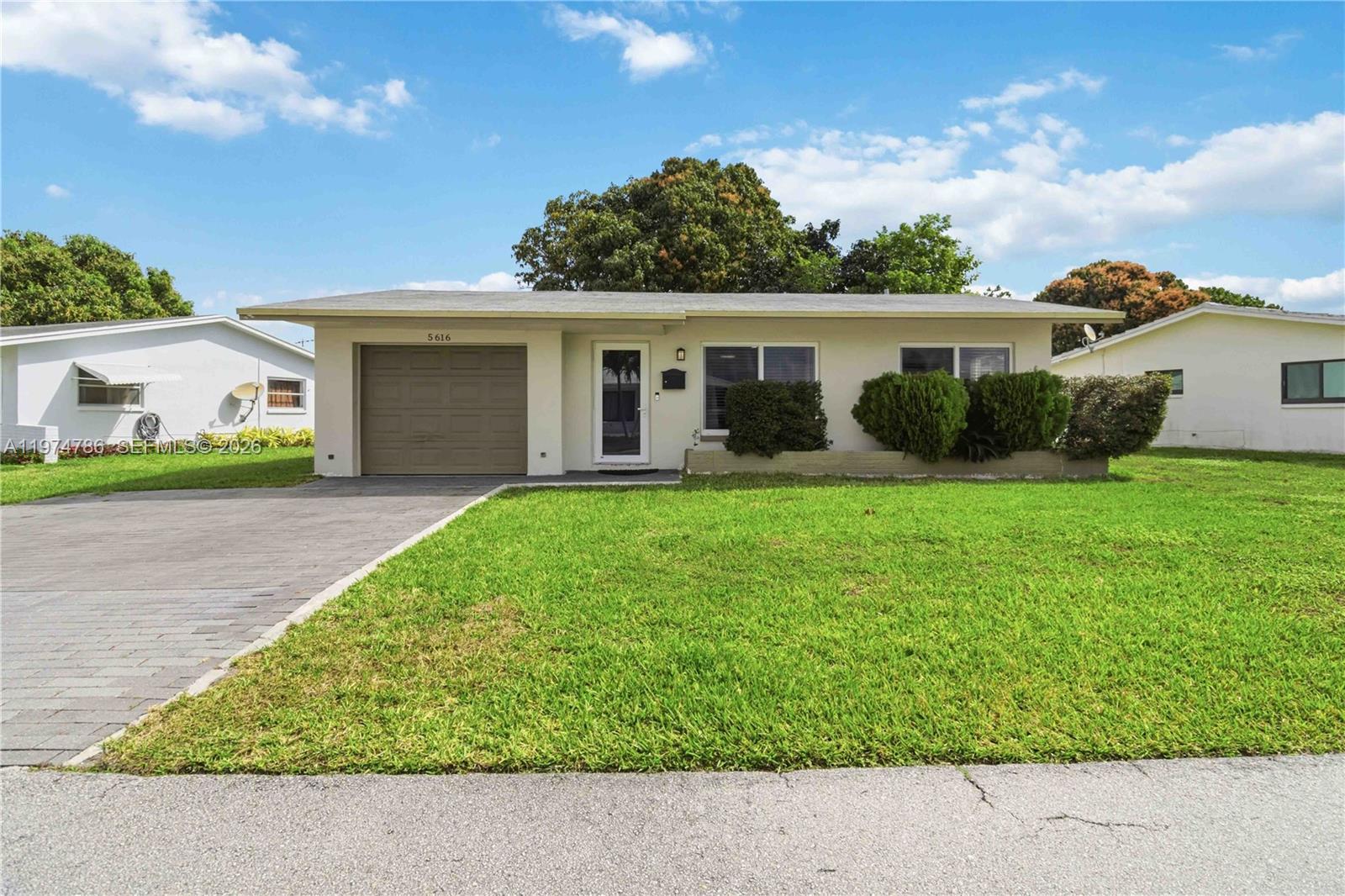 MAINLANDS OF TAMARAC LAKE - Residential Lease