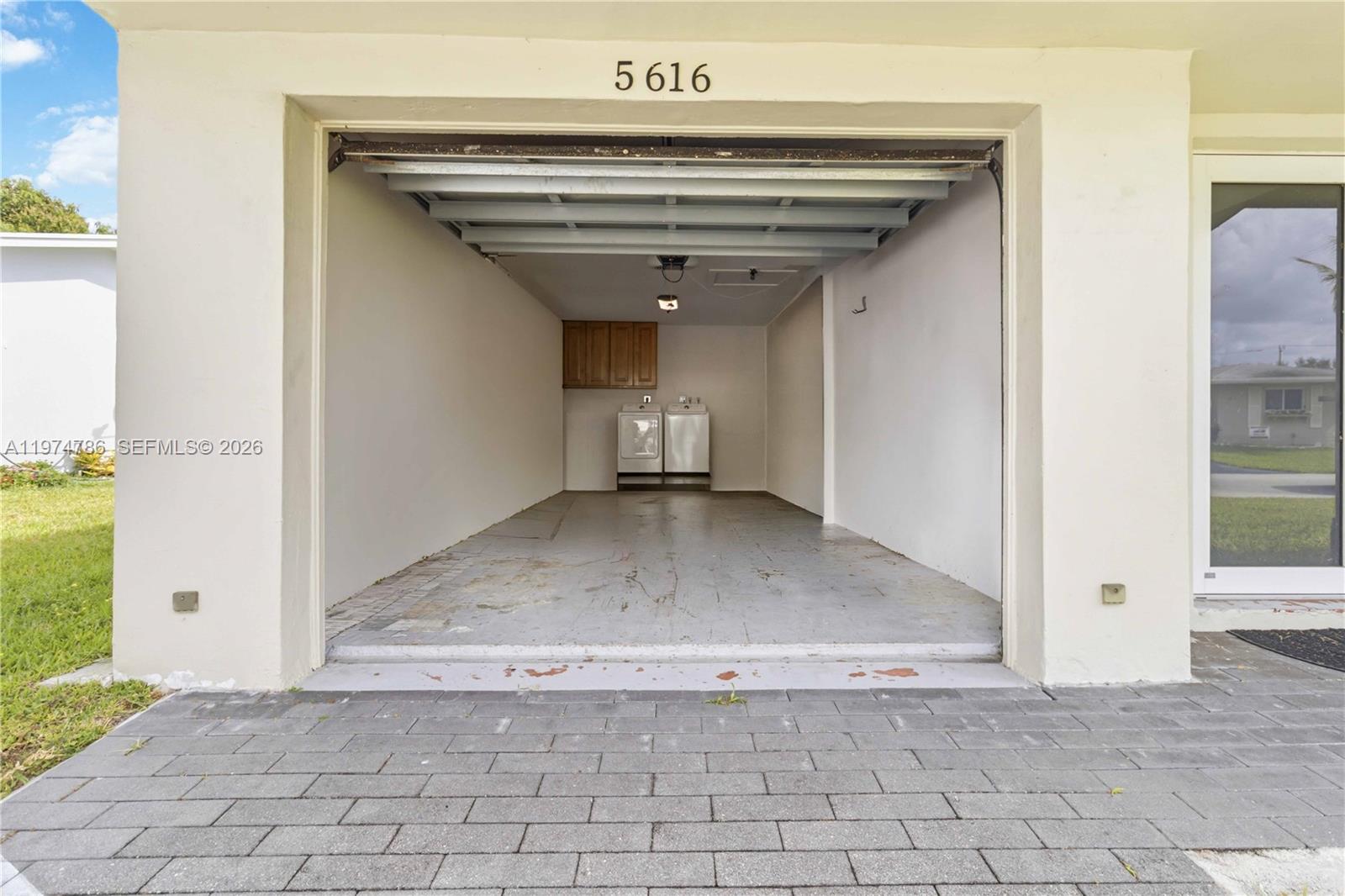 MAINLANDS OF TAMARAC LAKE - Residential Lease