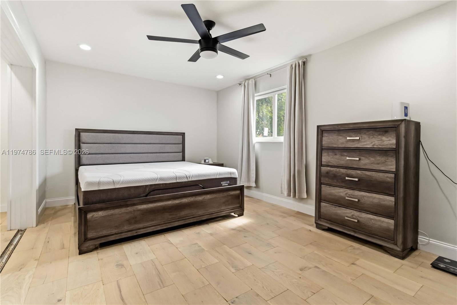 MAINLANDS OF TAMARAC LAKE - Residential Lease