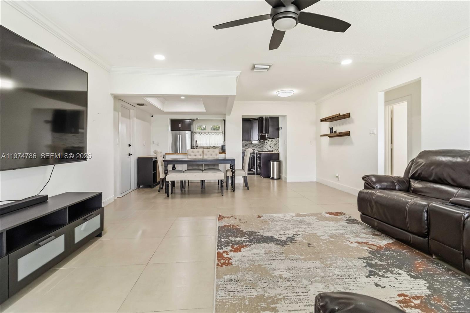 MAINLANDS OF TAMARAC LAKE - Residential Lease