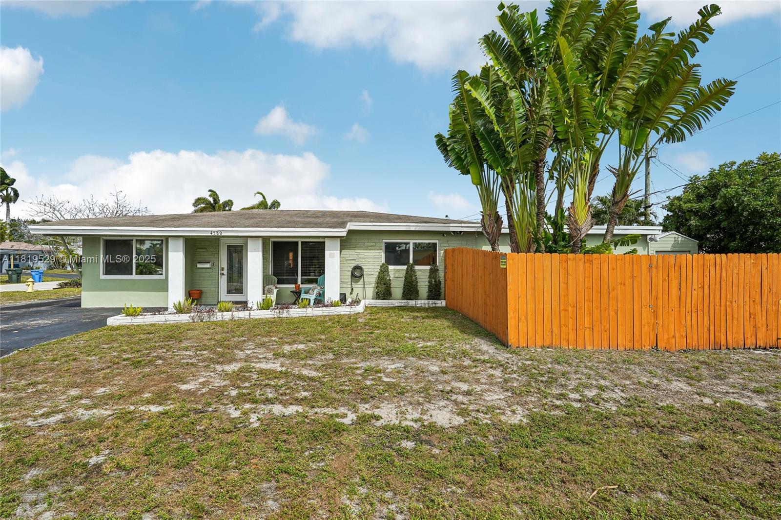 4580 NW 3rd Ave