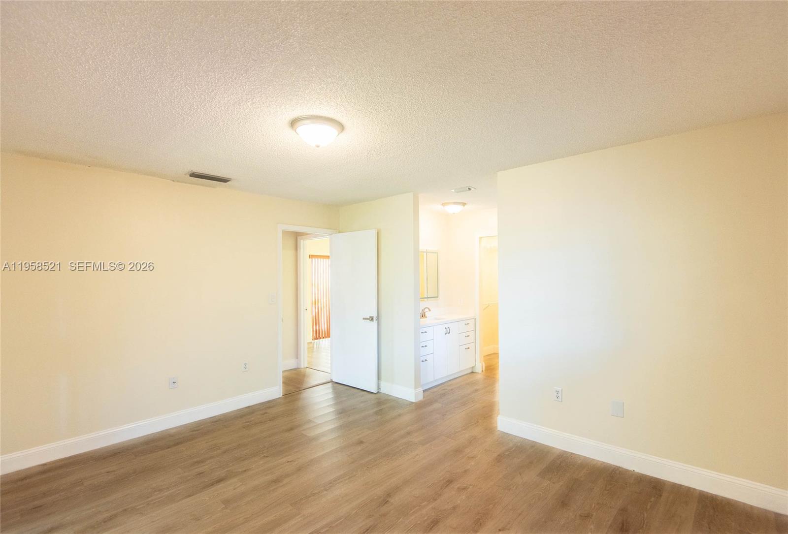 MUNNE SUB - Residential