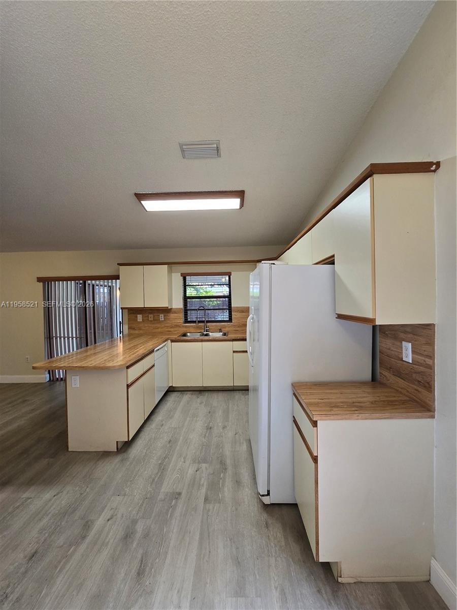 MUNNE SUB - Residential