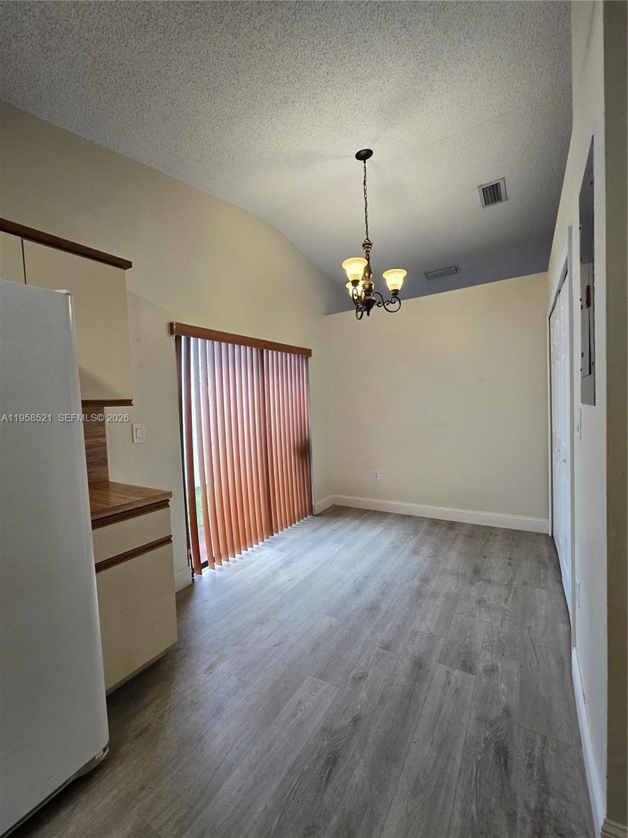 MUNNE SUB - Residential