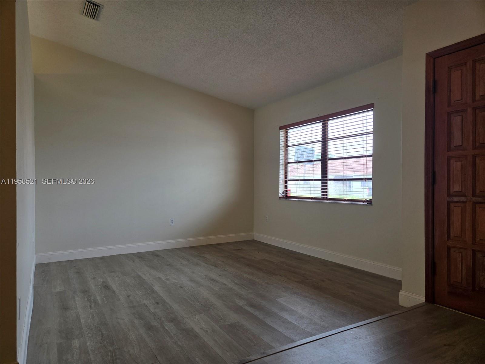 MUNNE SUB - Residential