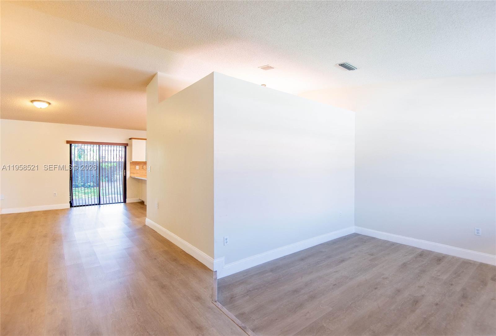 MUNNE SUB - Residential