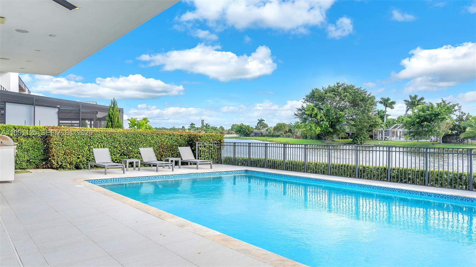 BOTANIKO WESTON ESTATES - Residential