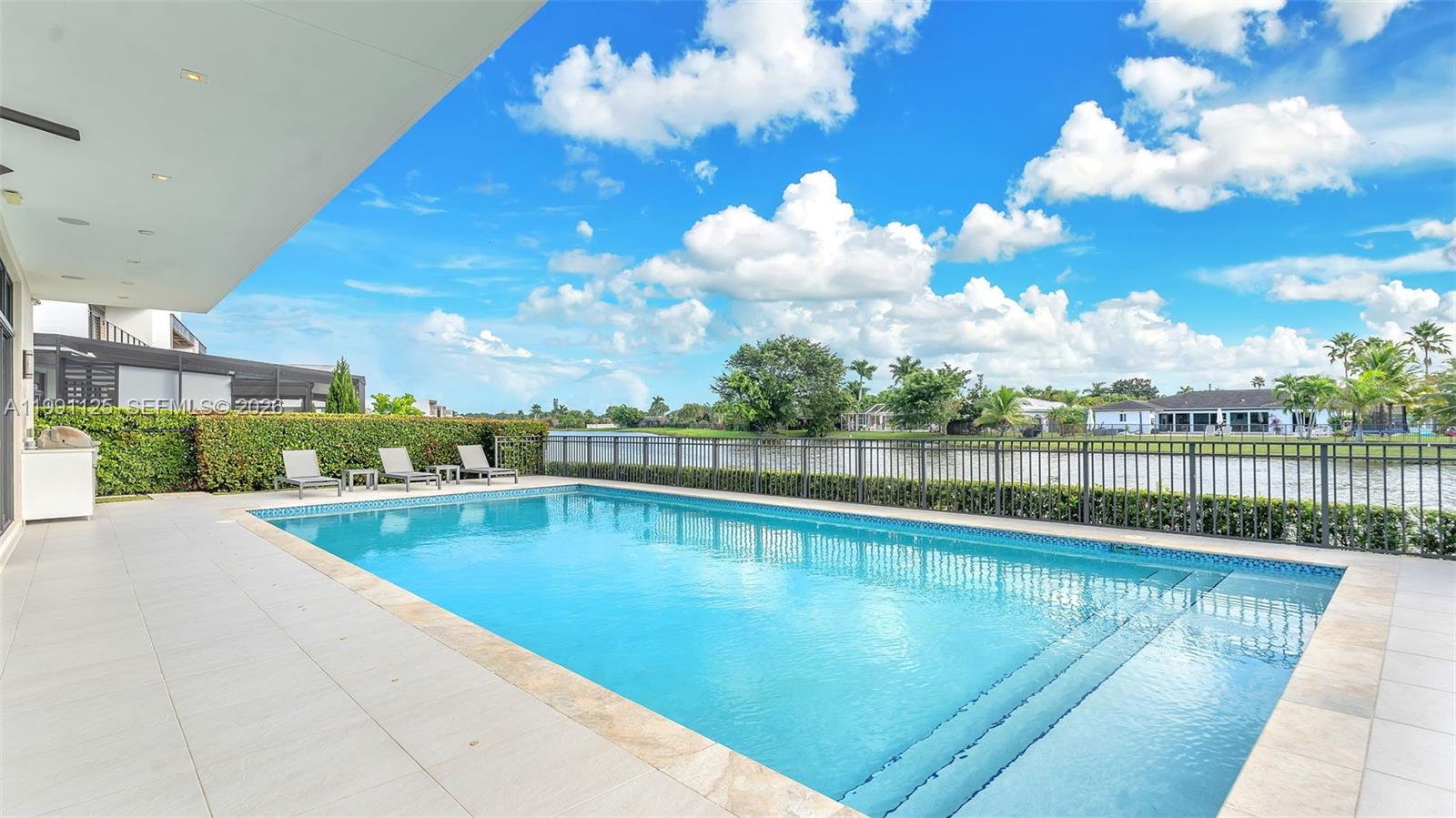 BOTANIKO WESTON ESTATES - Residential