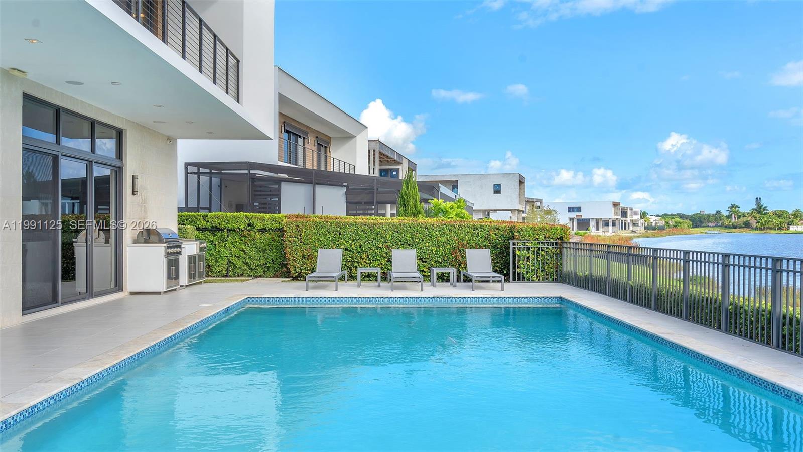 BOTANIKO WESTON ESTATES - Residential