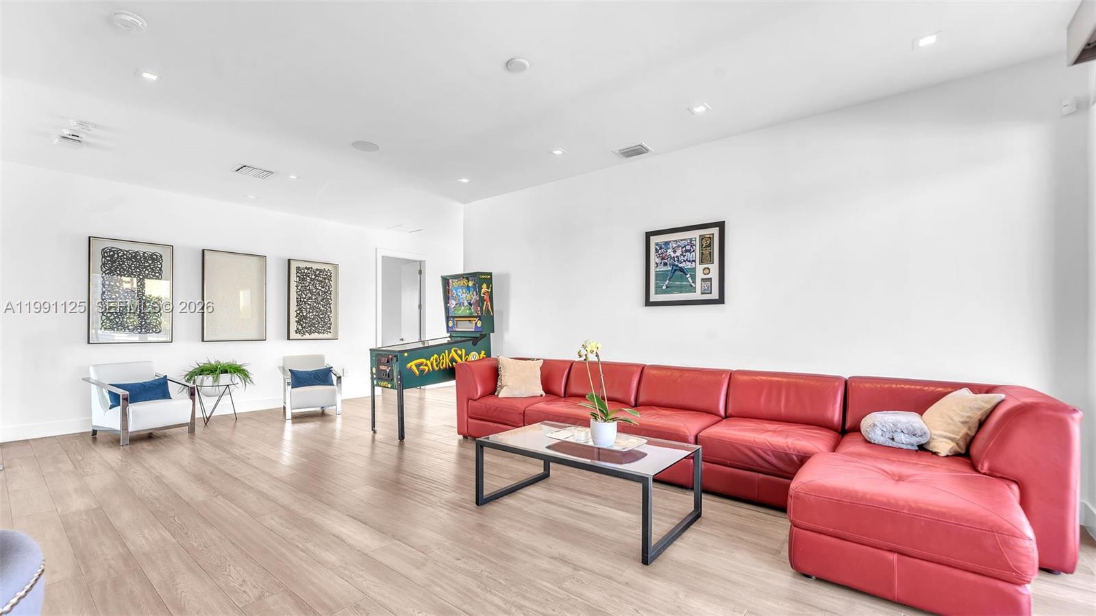 BOTANIKO WESTON ESTATES - Residential