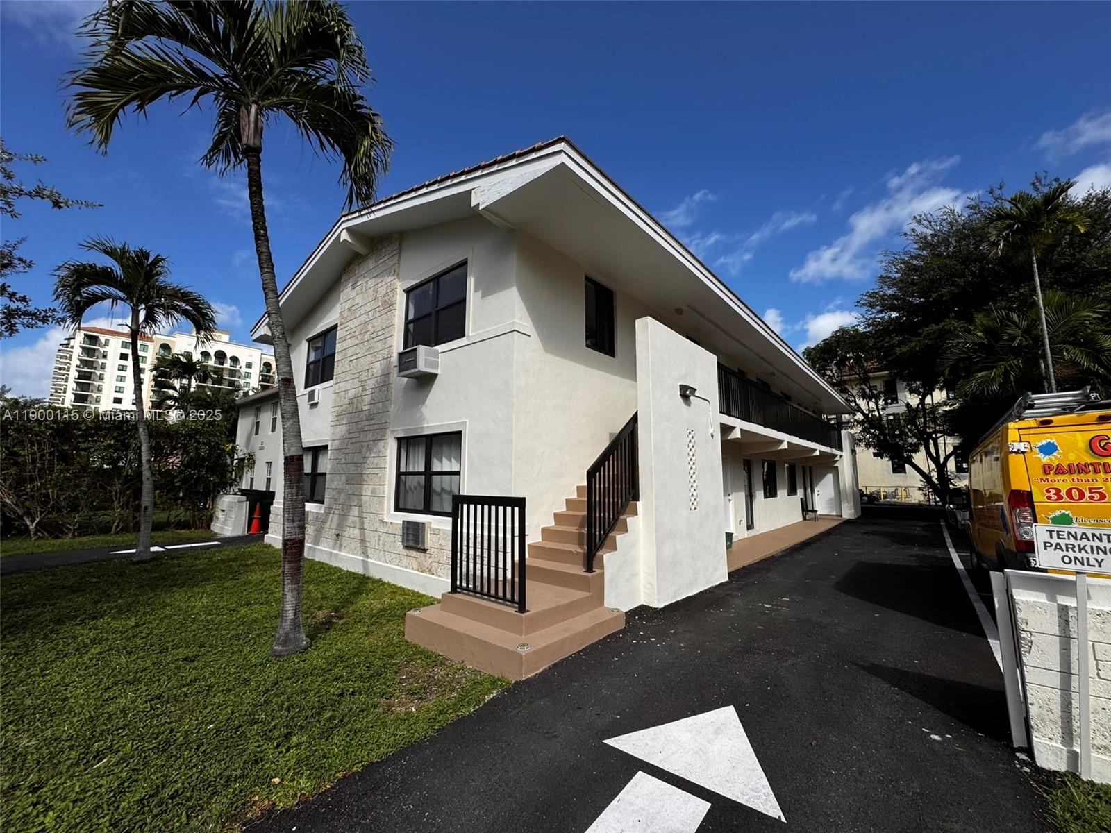 C GAB DOUGLAS SEC - Residential Lease