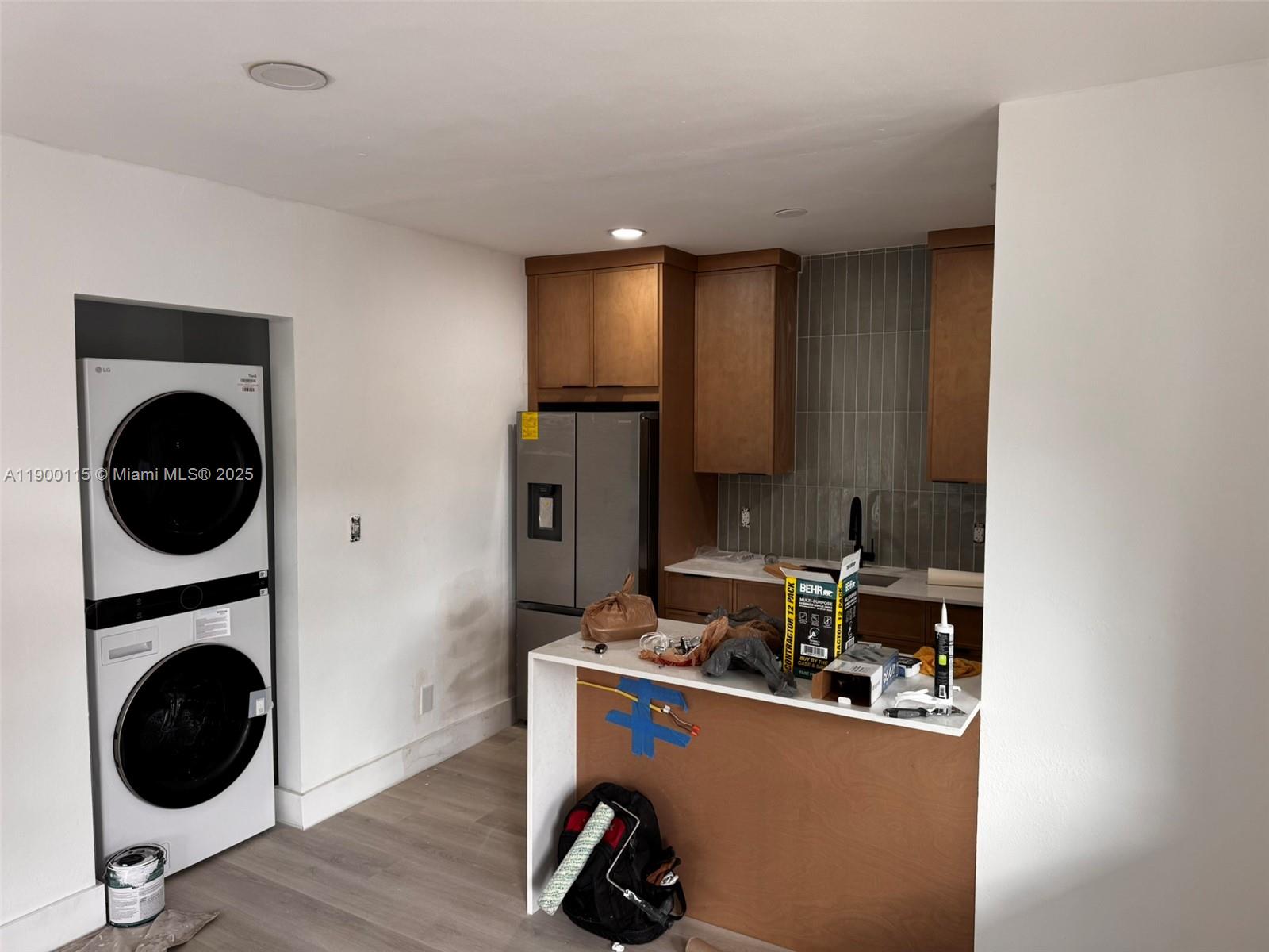 C GAB DOUGLAS SEC - Residential Lease