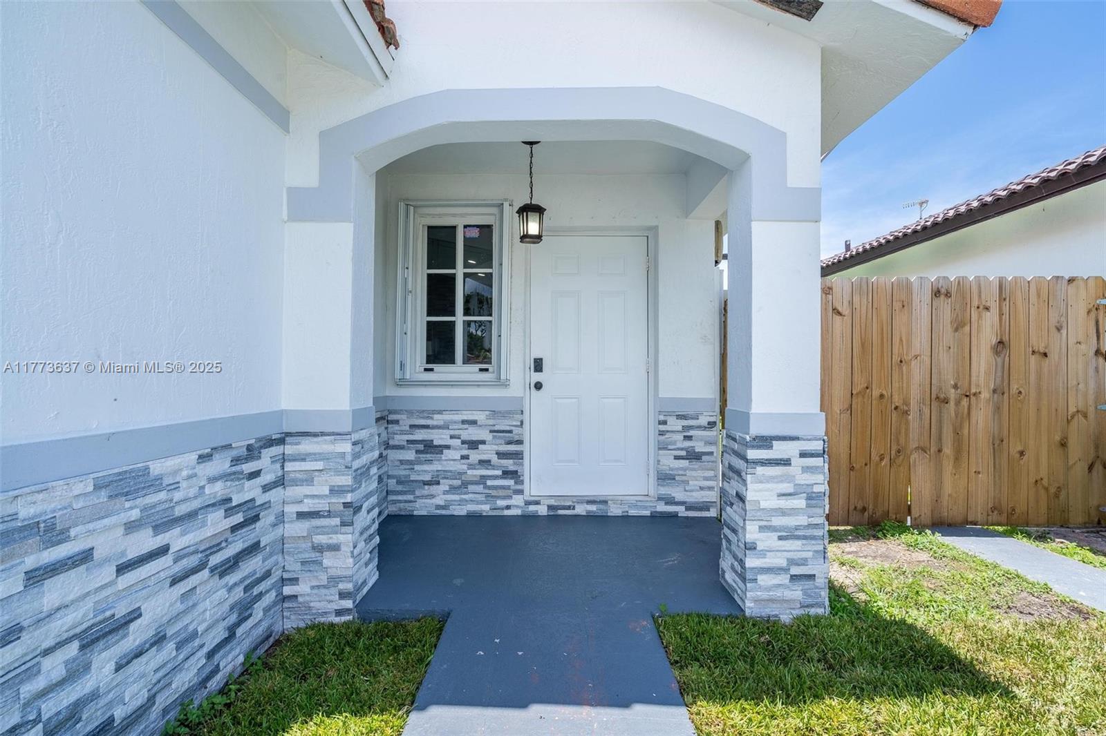 17707 SW 144th Ave, Miami, FL, 33177/$535,000 4 17707 SW 144th Ave