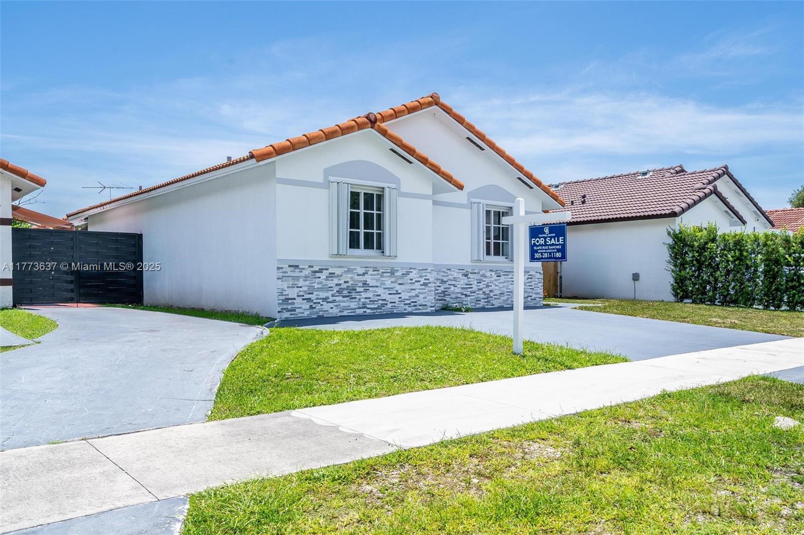17707 SW 144th Ave, Miami, FL, 33177/$535,000 2 17707 SW 144th Ave