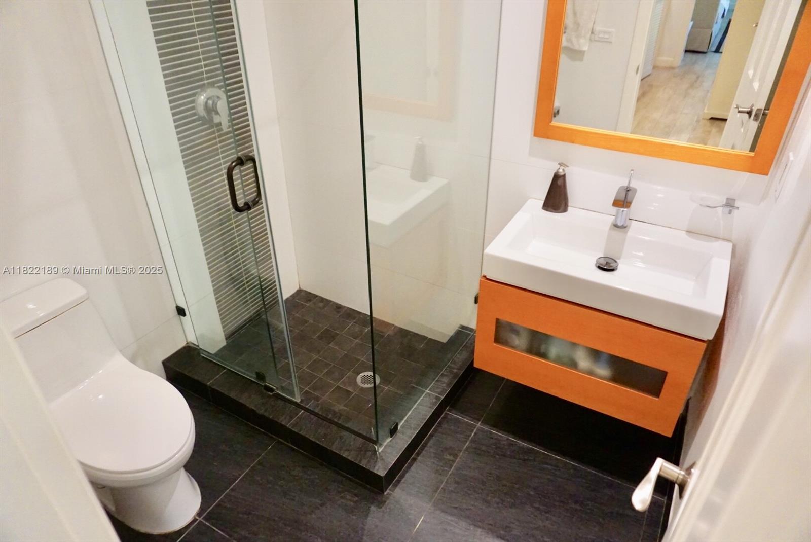 CUTLER BAY ESTATES - Residential