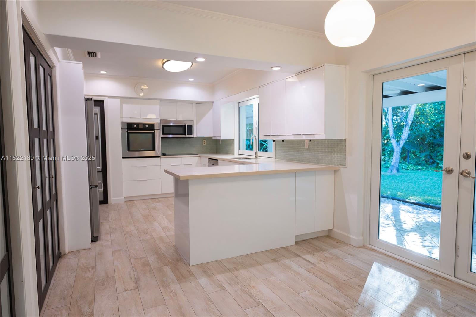 CUTLER BAY ESTATES - Residential