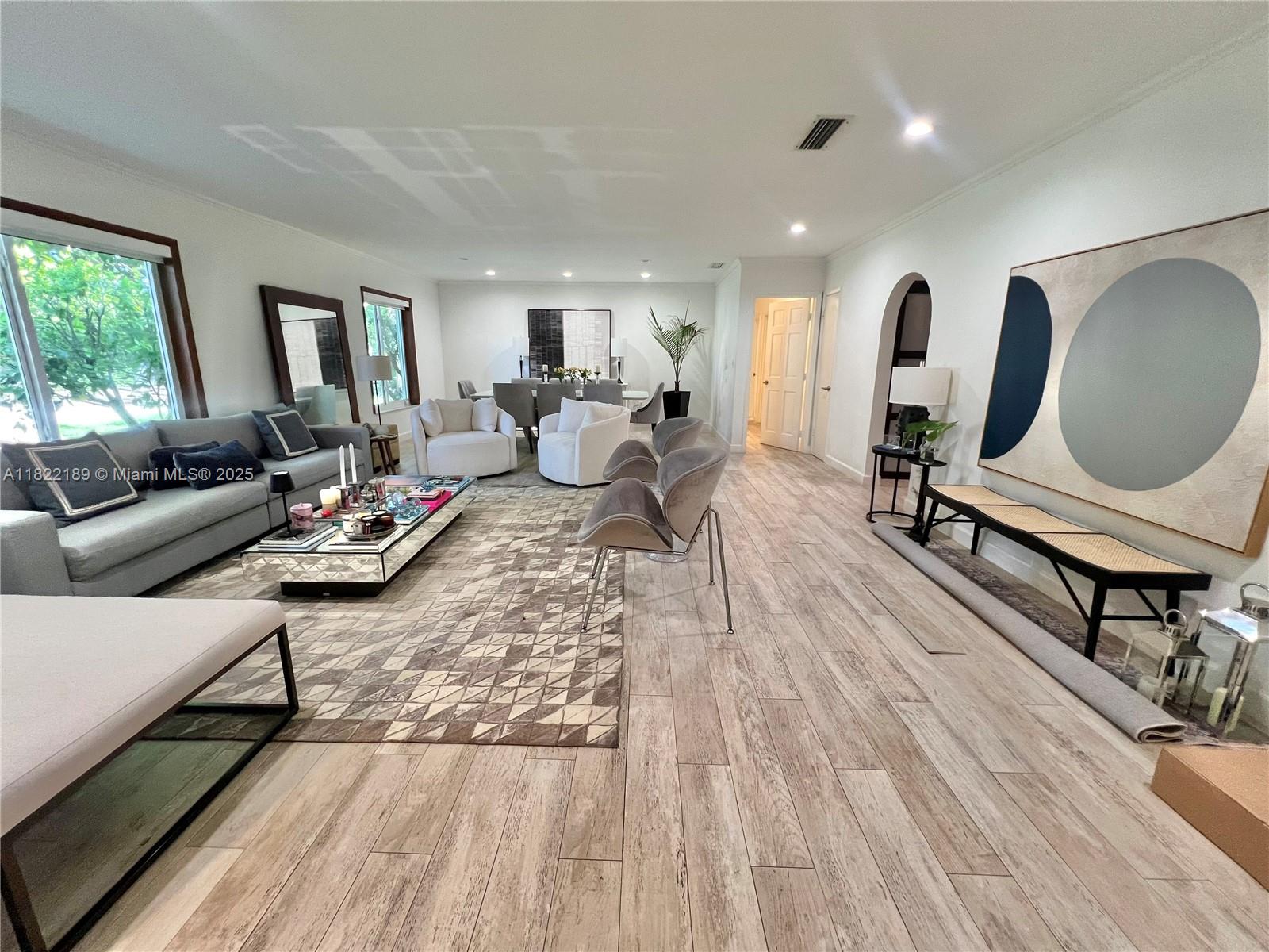 13200 SW 59th Ave, Pinecrest, FL, 33156/$2,650,000 3 13200 SW 59th Ave