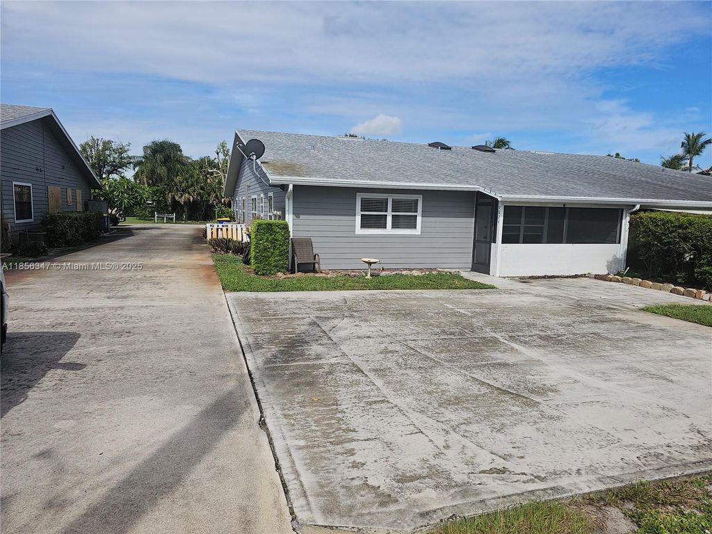 Photo of 9079 SE Hobe Ridge Ave #9079, Hobe Sound, FL 33455 (MLS # A11856347)