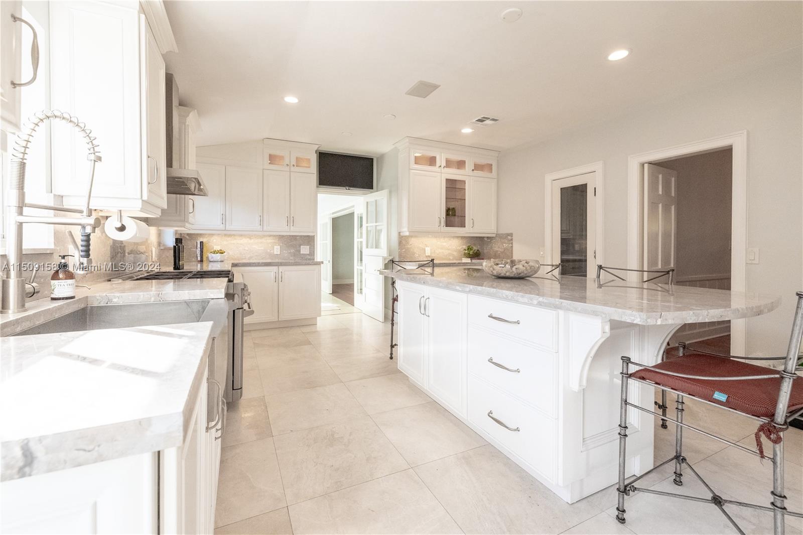 CORAL GABLES RIVIERA SEC - Residential