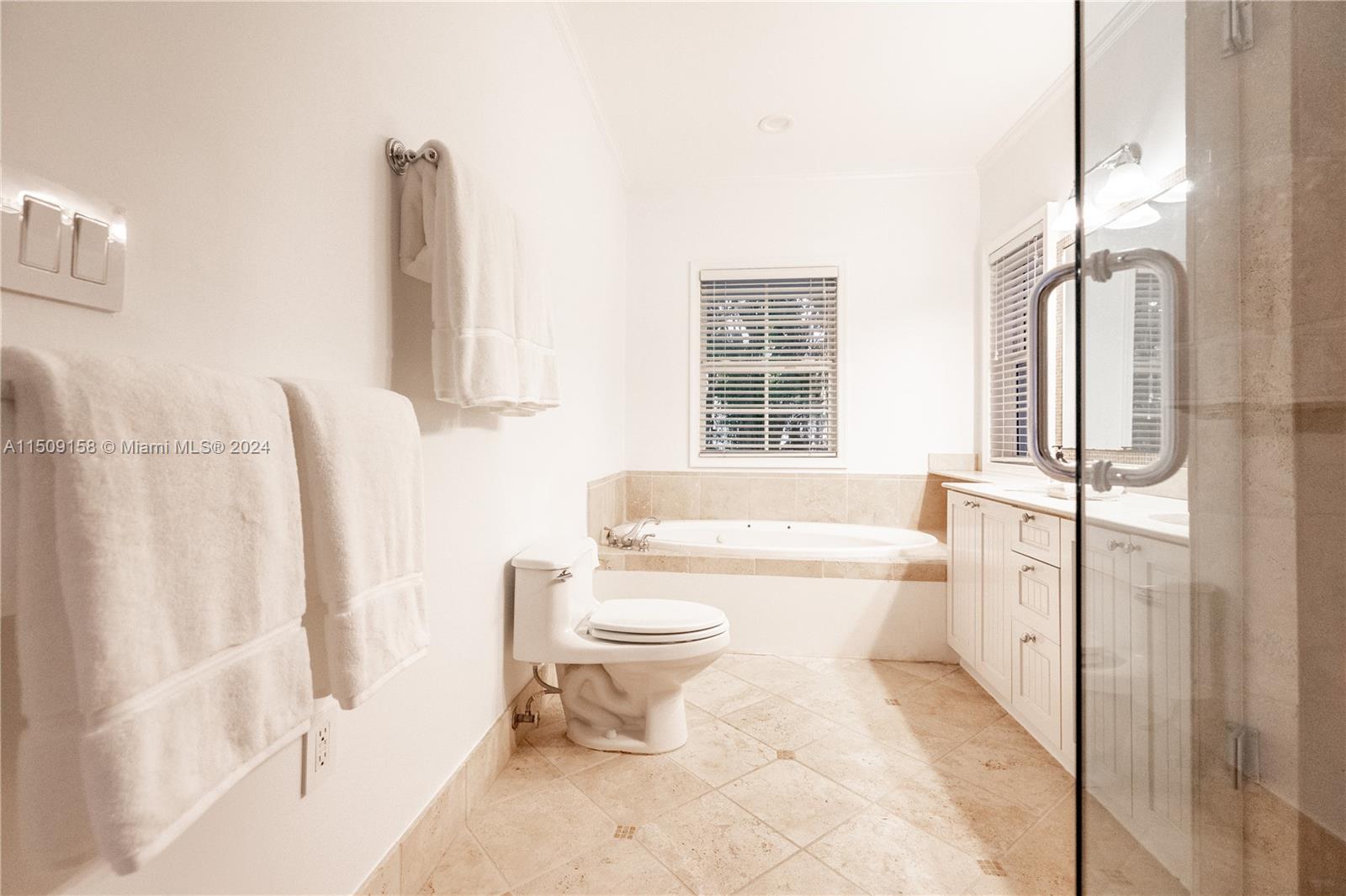 CORAL GABLES RIVIERA SEC - Residential