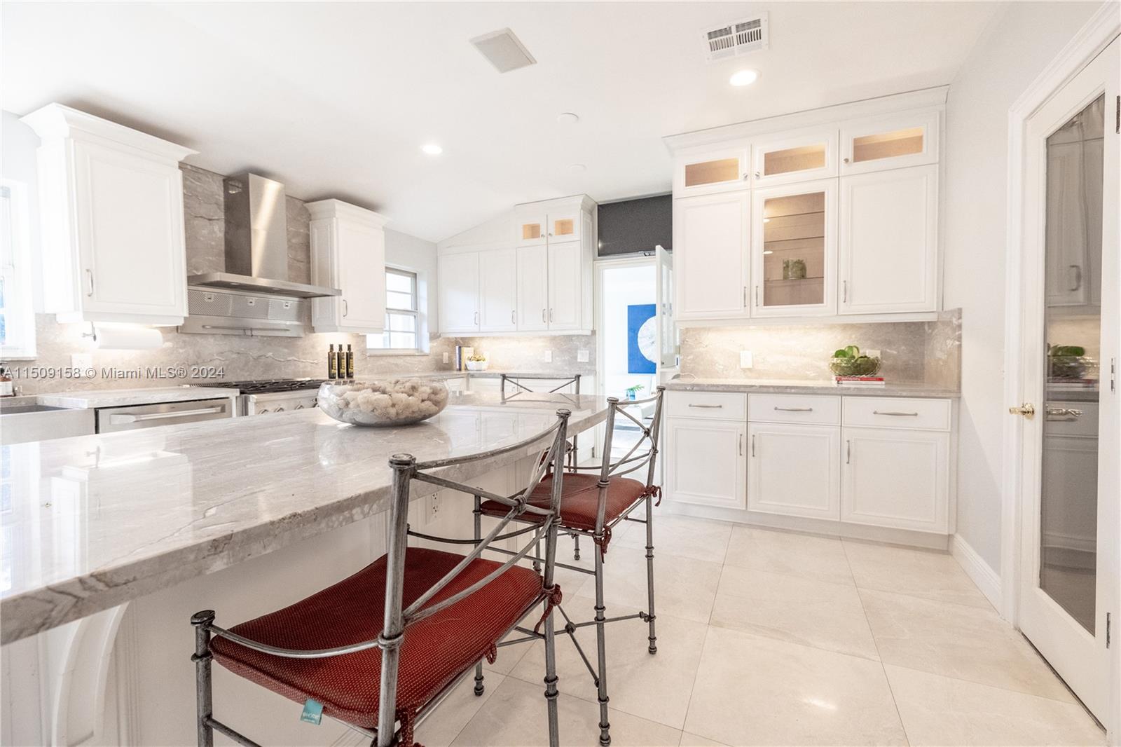 CORAL GABLES RIVIERA SEC - Residential