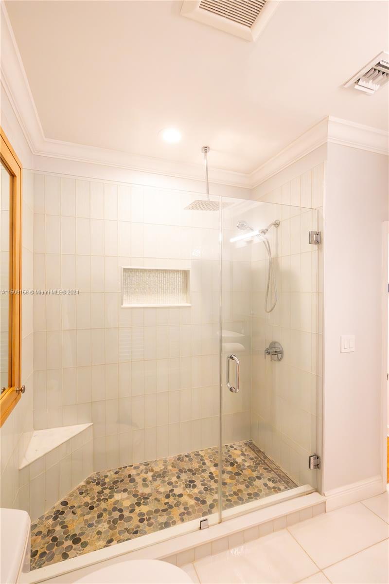 CORAL GABLES RIVIERA SEC - Residential