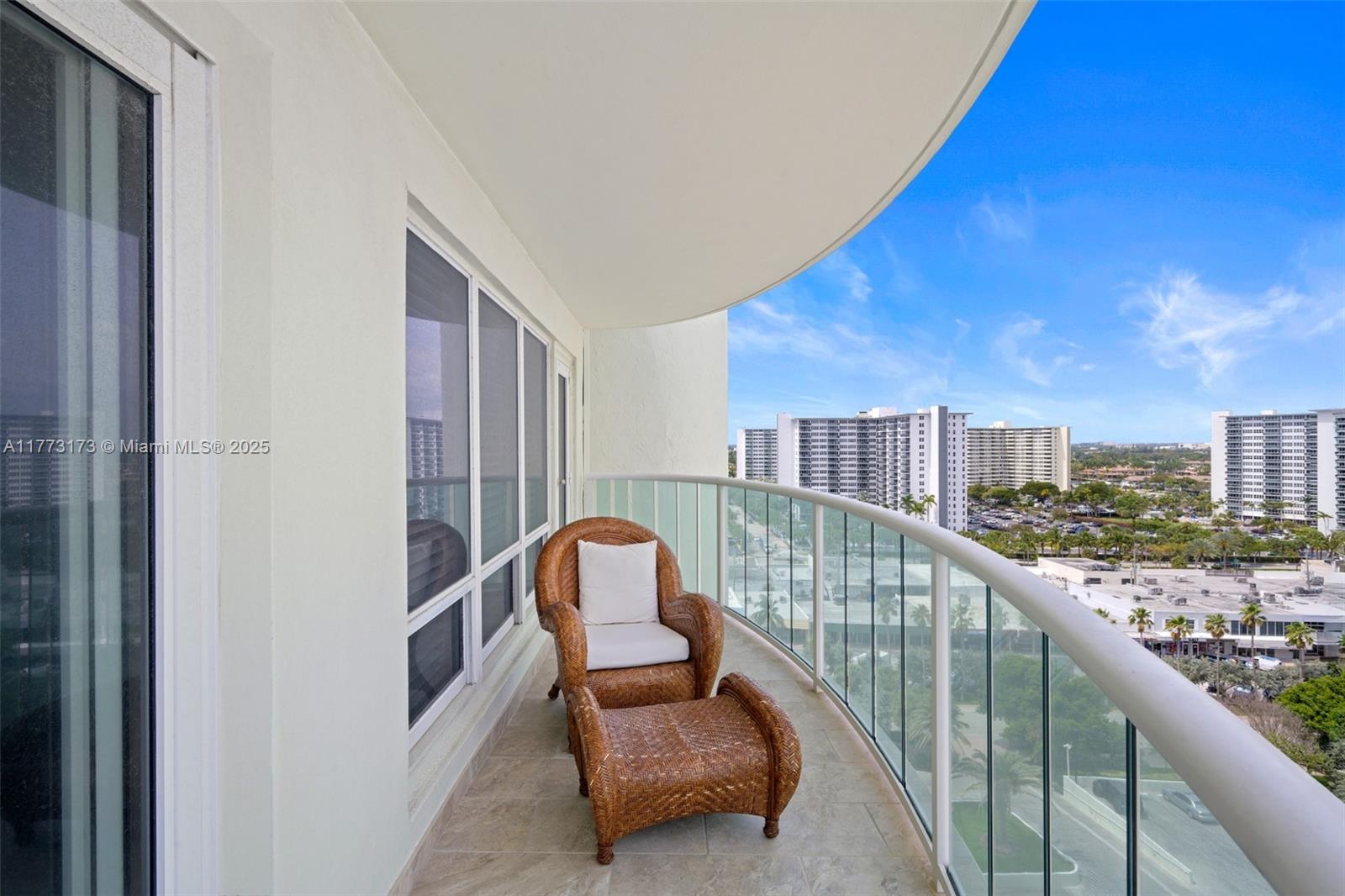 SOUTHPOINT CONDO - Residential
