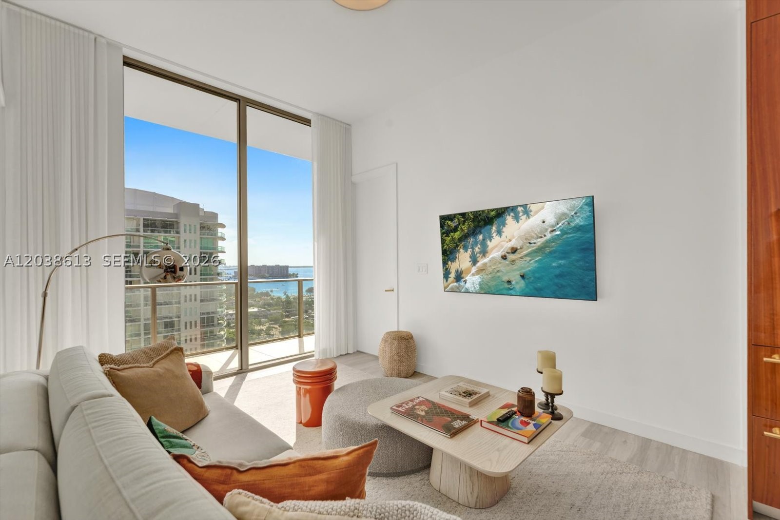 2655 S Bayshore Dr 1606