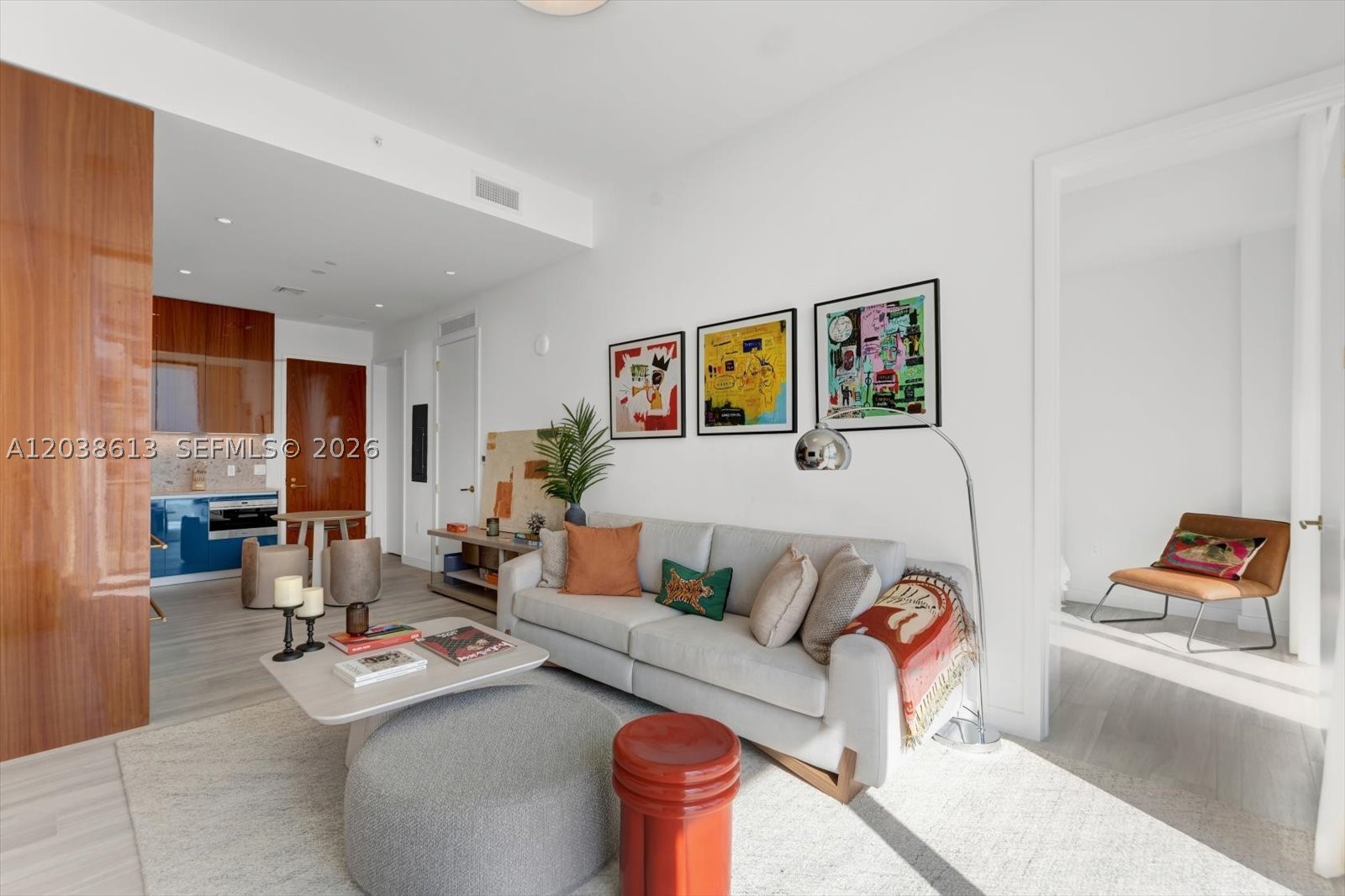 2655 S Bayshore Dr 1606