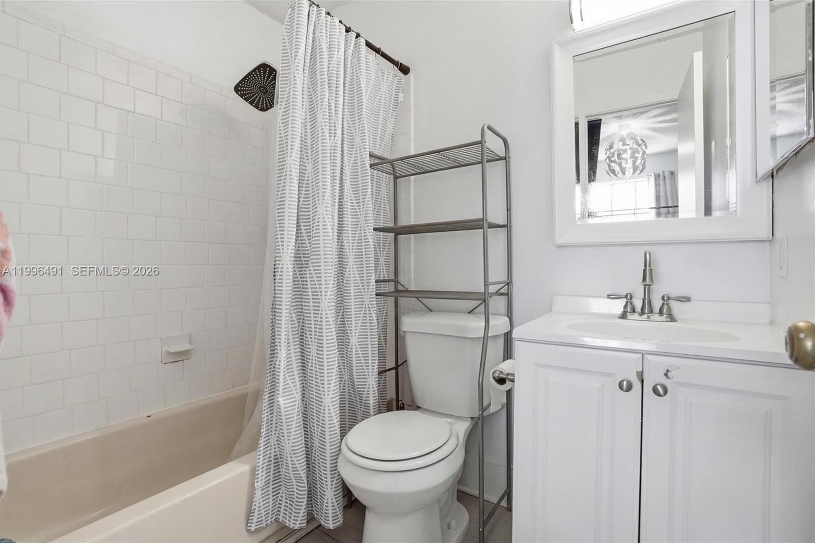 PEMBROKE LAKES SECTION EI - Residential