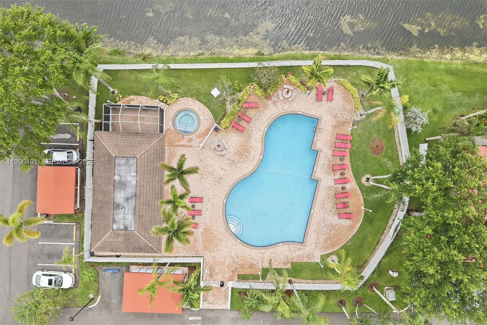 PEMBROKE LAKES SECTION EI - Residential