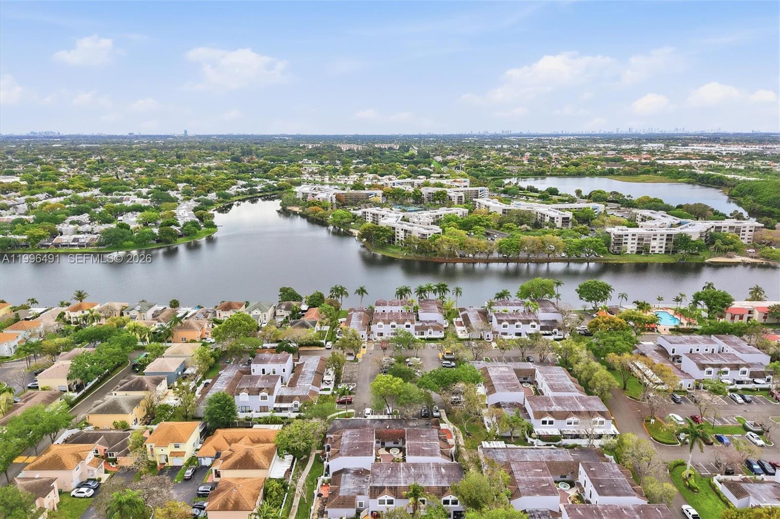 PEMBROKE LAKES SECTION EI - Residential