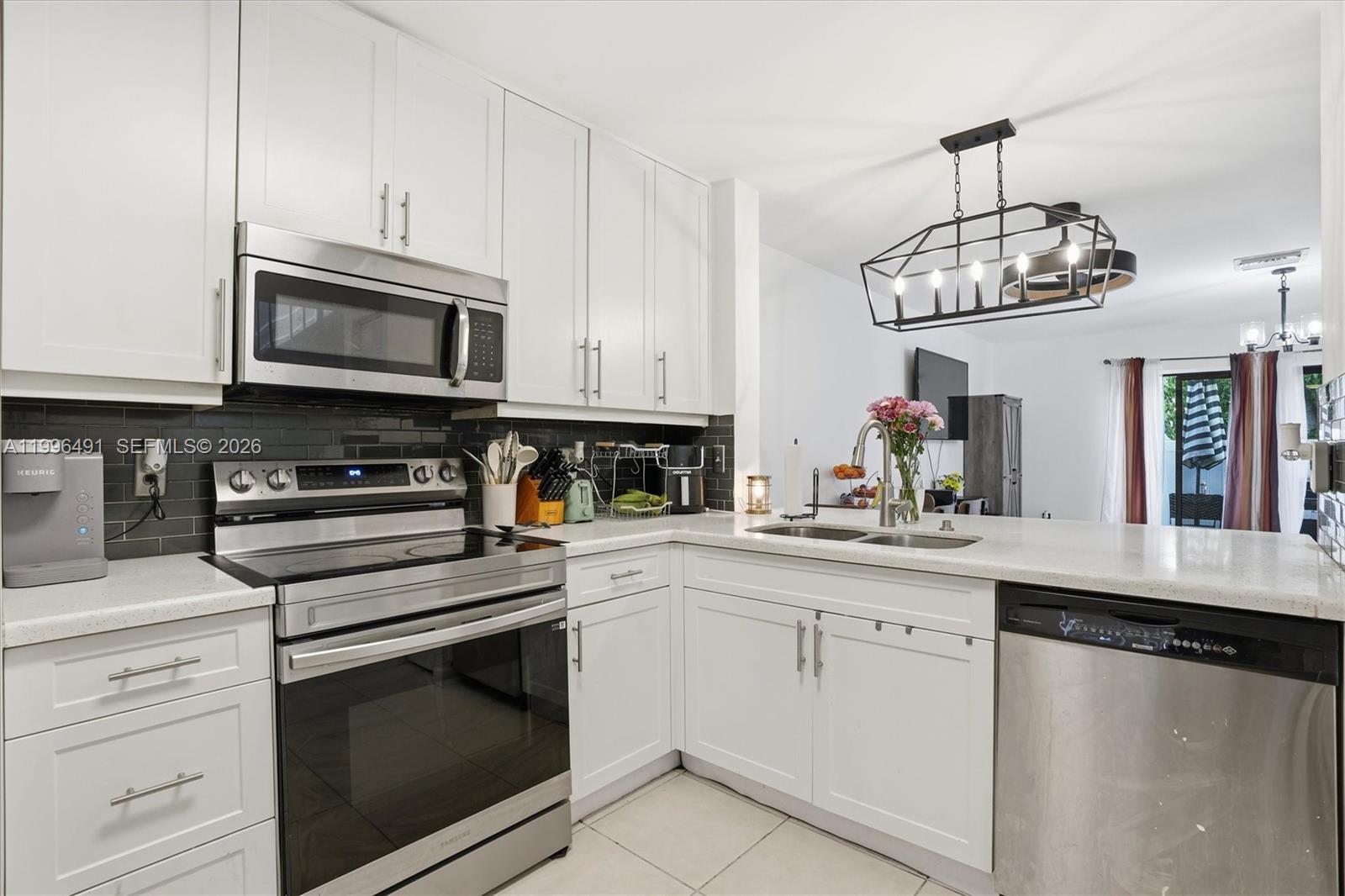 PEMBROKE LAKES SECTION EI - Residential