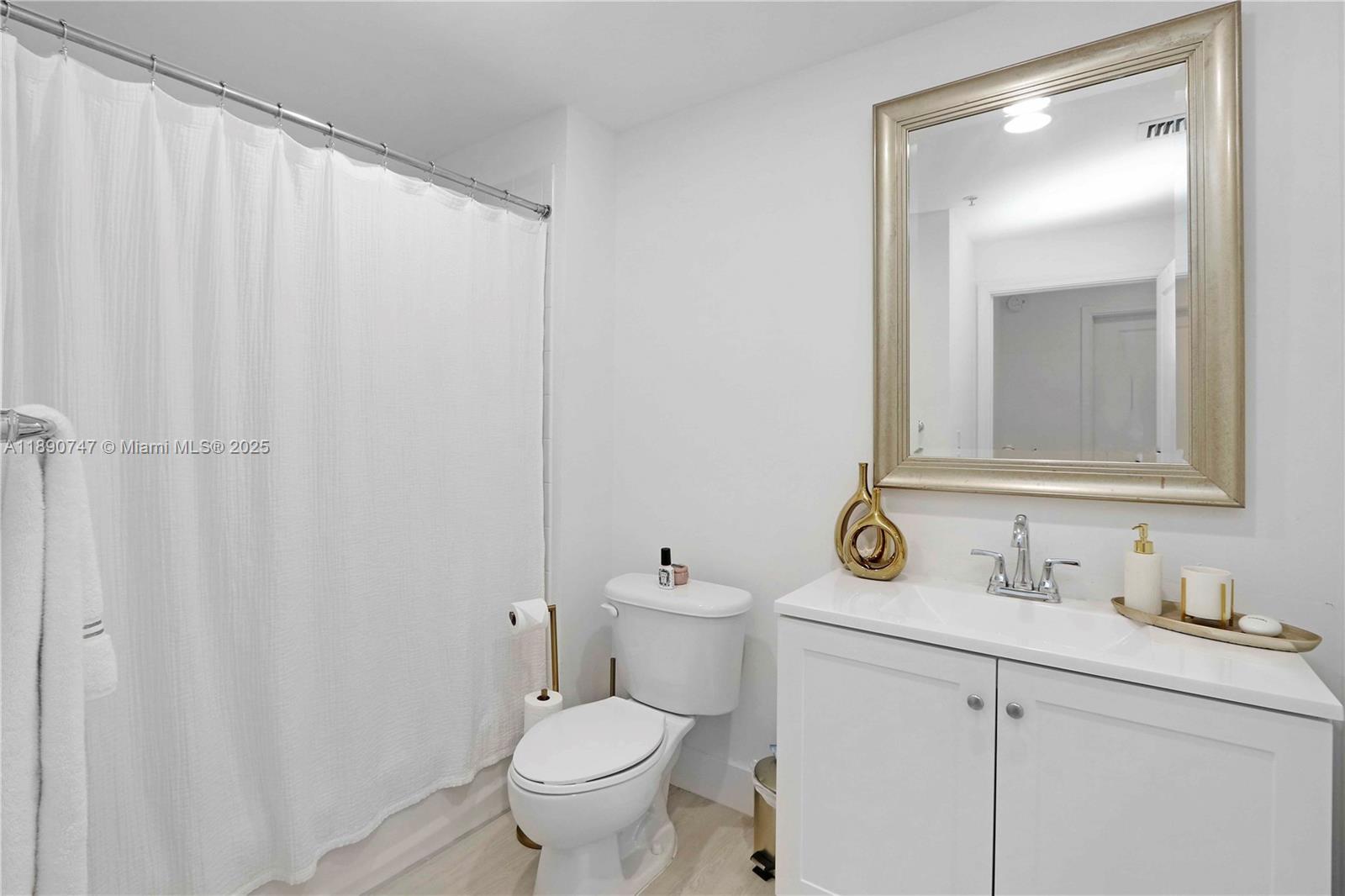 TEN ARAGON CONDO - Residential Lease