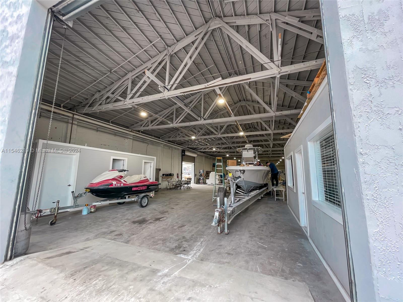 LEO GELVAN 1ST ADDN - Commercial Sale