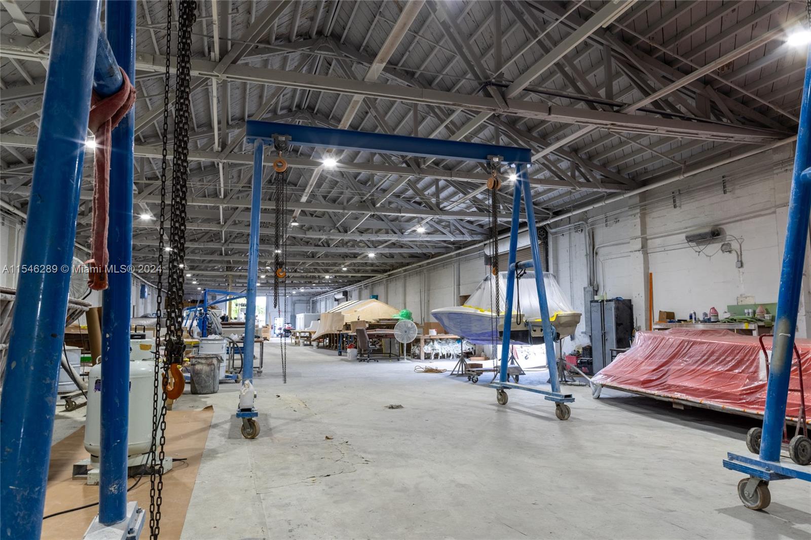 LEO GELVAN 1ST ADDN - Commercial Sale