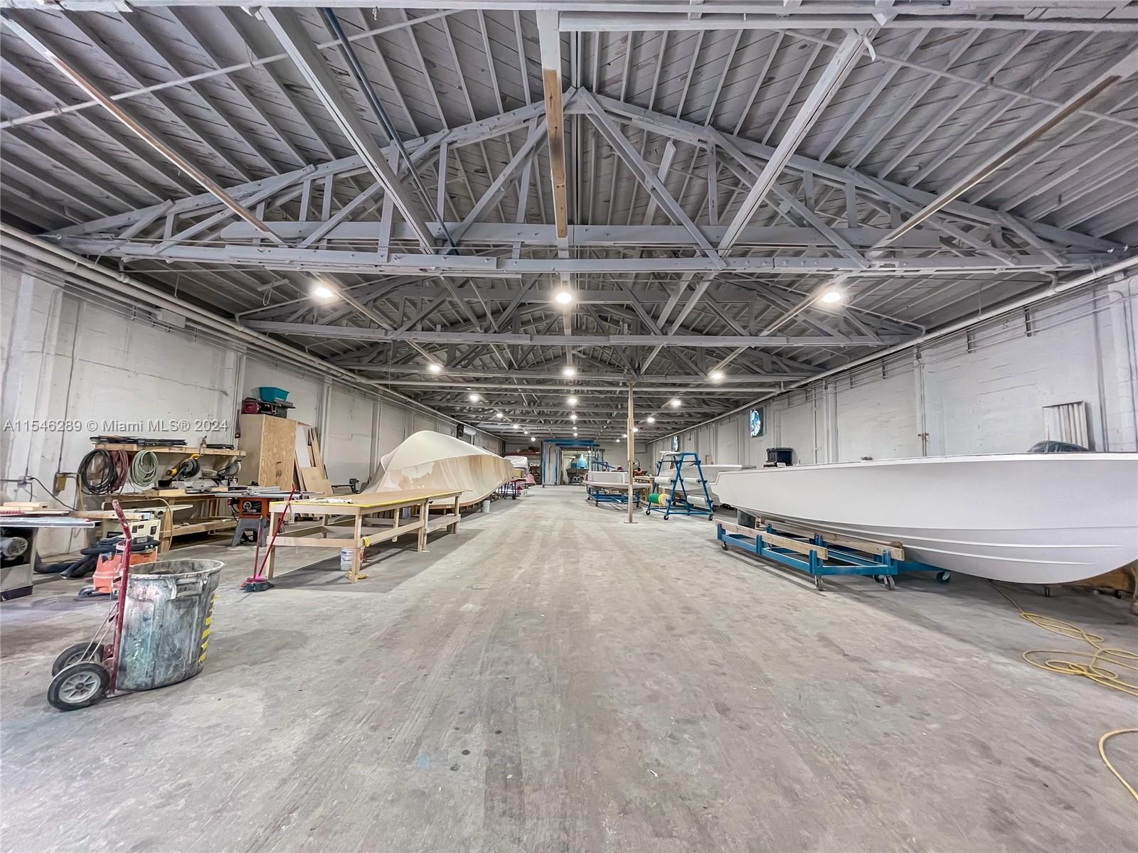 LEO GELVAN 1ST ADDN - Commercial Sale