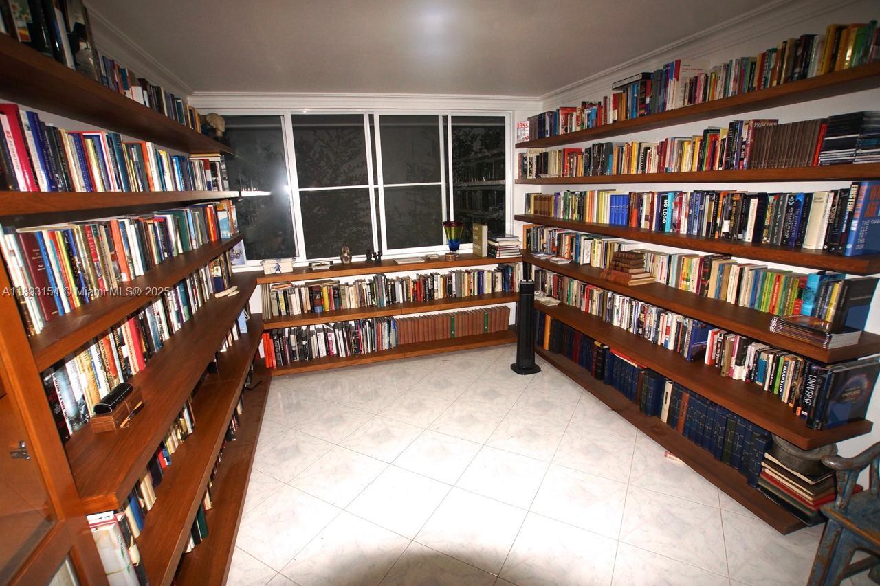 Ciudad Jardin - Residential