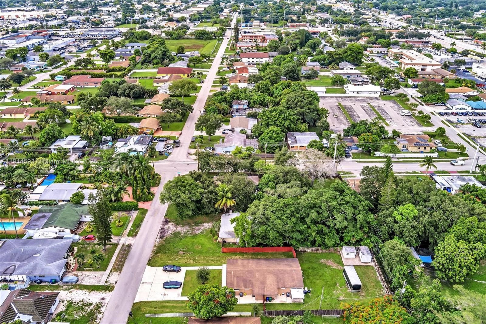MIAMI GARDENS ESTATES SEC - Residential