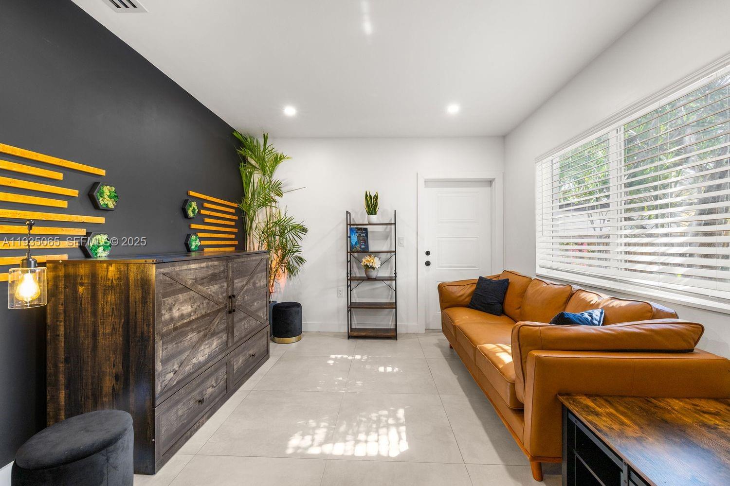 COMFORT GARDENS 2ND ADDN - Residential