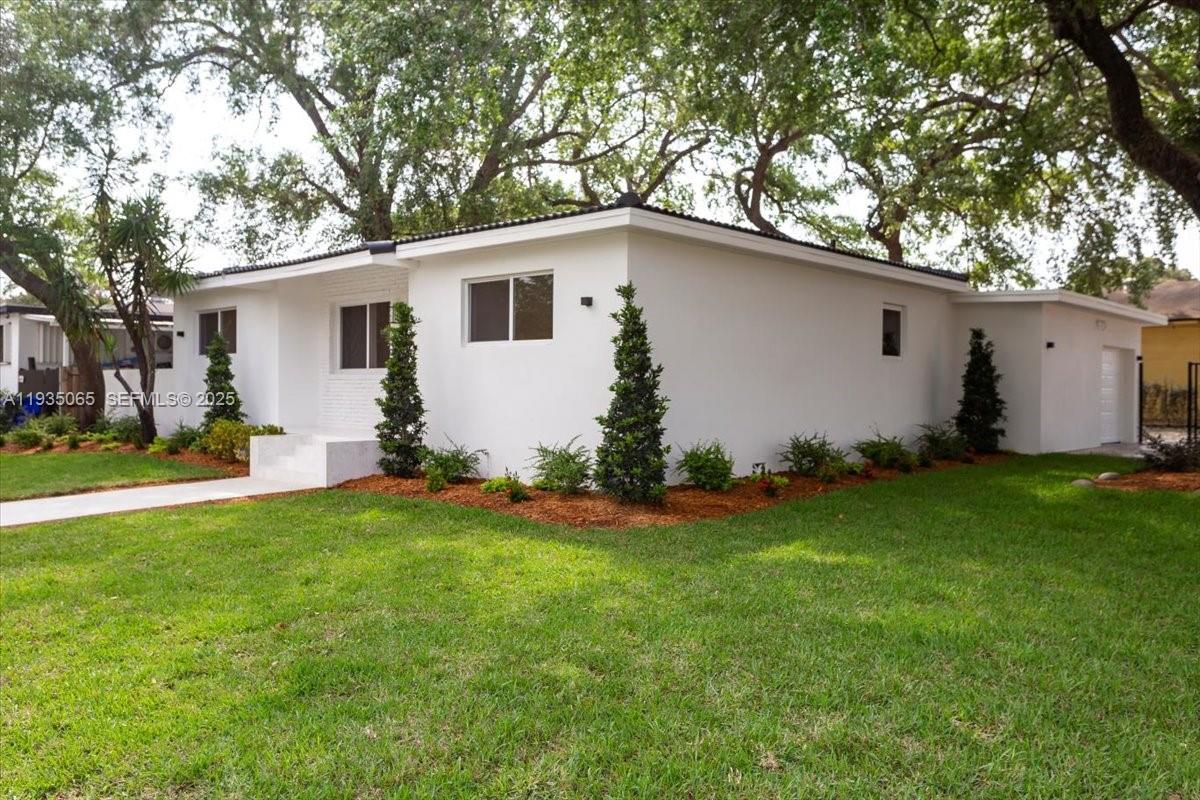 COMFORT GARDENS 2ND ADDN - Residential