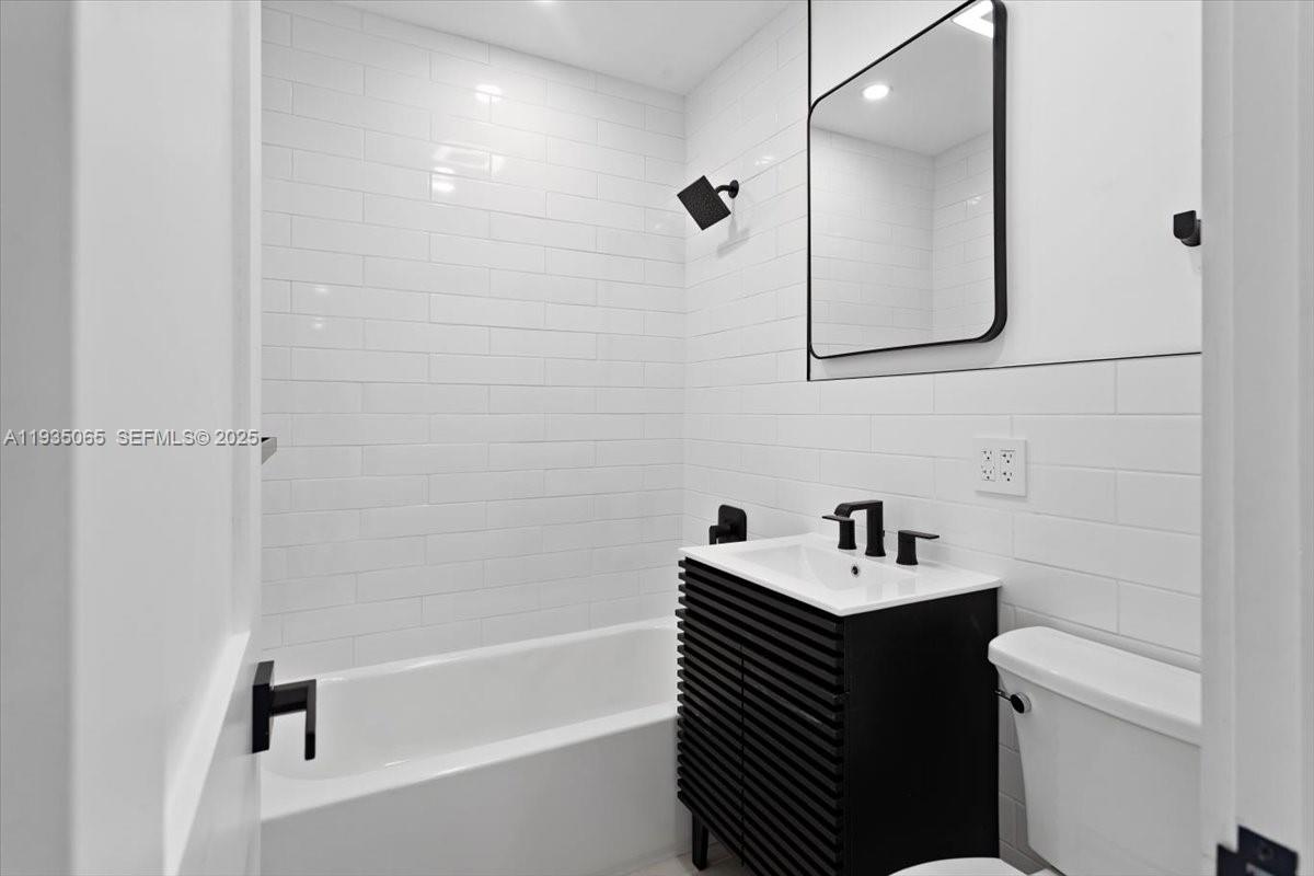 COMFORT GARDENS 2ND ADDN - Residential